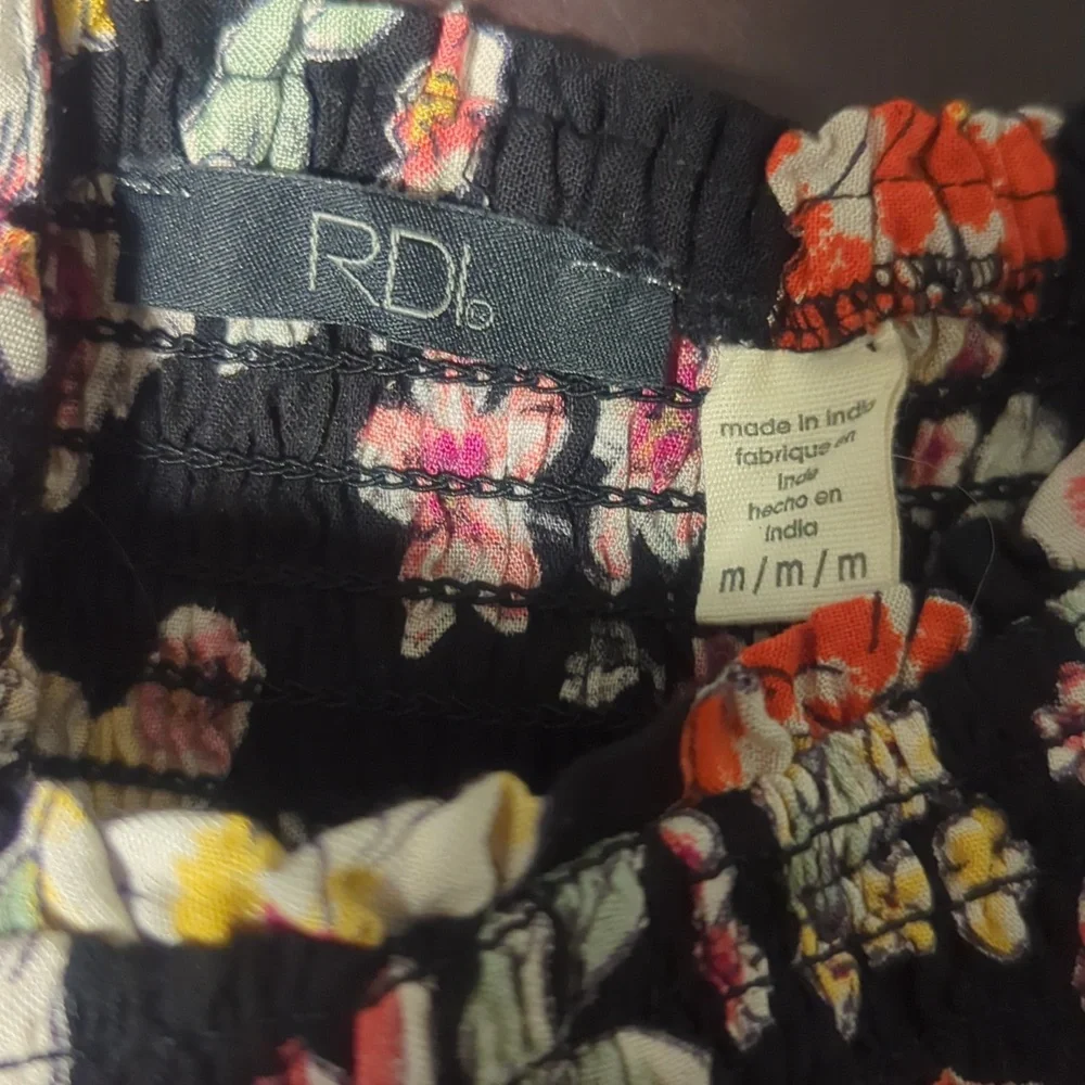 NWOT RDI floral cutout jumper - Picture 7 of 10